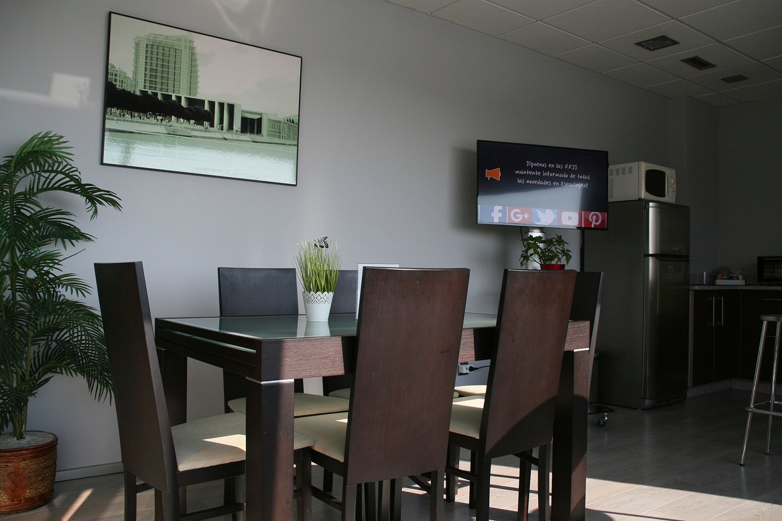 Office para clientes en Espaciogeo Vigo Office para clientes en Espaciogeo Vigo