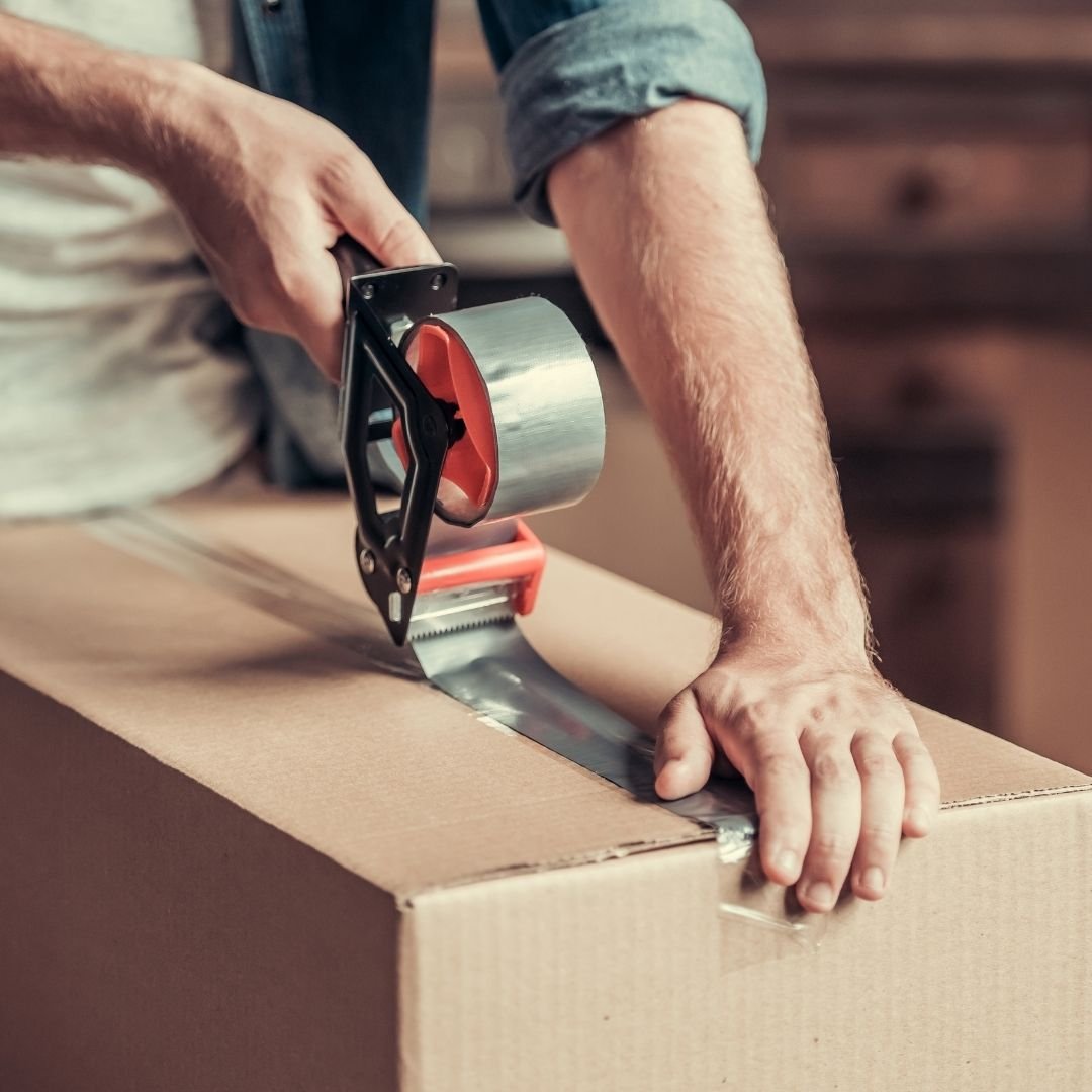 desmontaje-y-montaje Espaciogeo-trasteros-almacenar-box-bodega-self-storage-guardamuebles-mudanzas-alquiler-espacio-logistica-punto de entrega-reformas-trastero-ski1